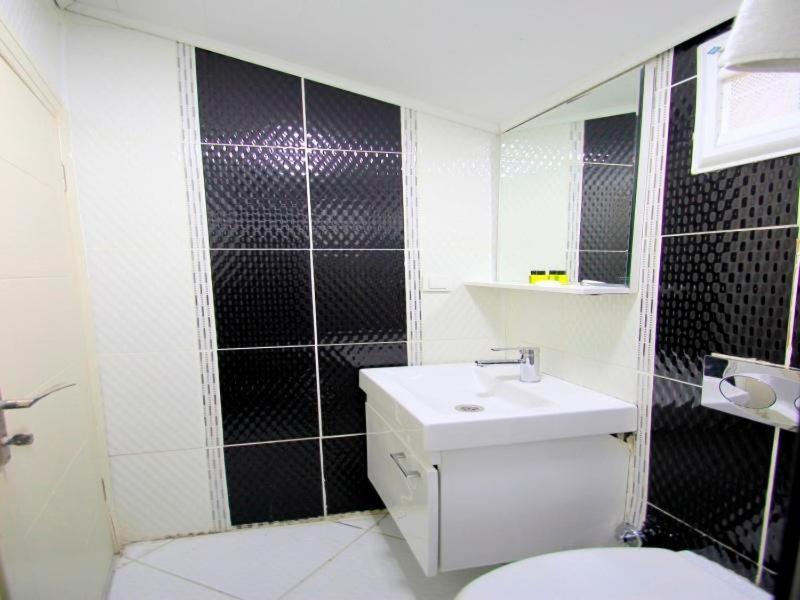 Nisanca Simge Suit Otel Istanbul Exterior foto
